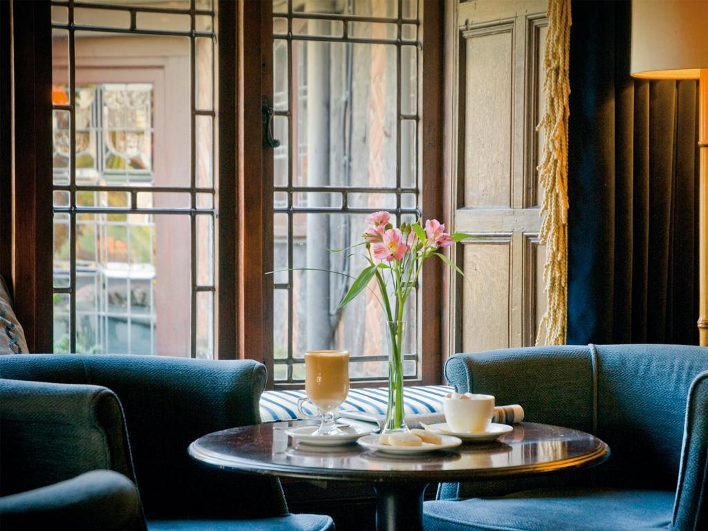 Macdonald Alveston Manor Hotel & Spa Stratford-upon-Avon Exterior foto